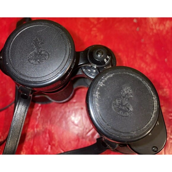 vintage Tasco Model 304 7x35 binoculars made in Japan. (with Covers & Case ) - Picture 3 of 9